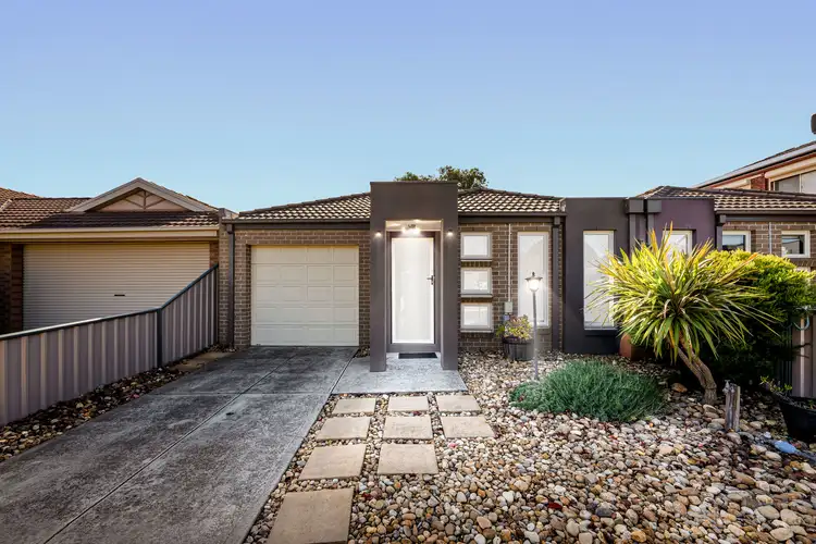 2/28 Blossom Lane, Werribee VIC 3030