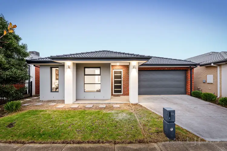 10 Bergdorf Street, Point Cook VIC 3030