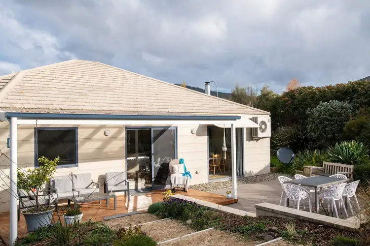 16 Charob Avenue, Lilydale TAS 7268