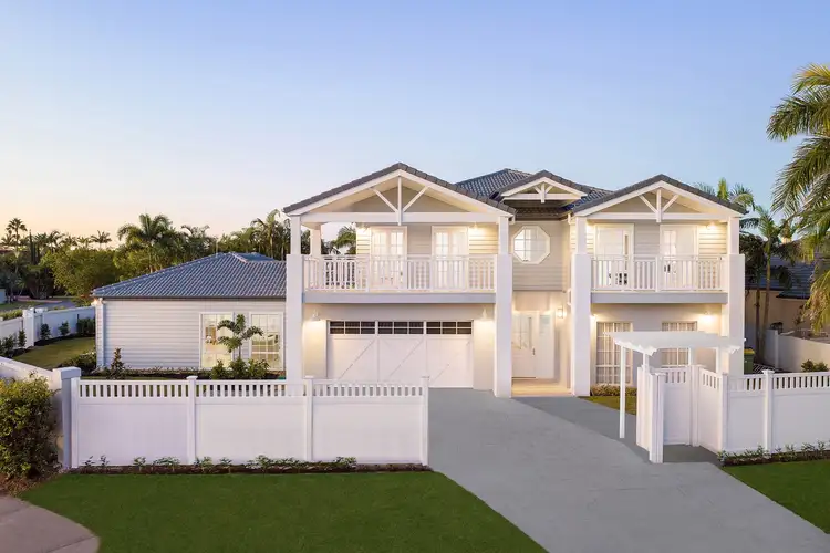 2 Christa Way, Benowa Waters QLD 4217