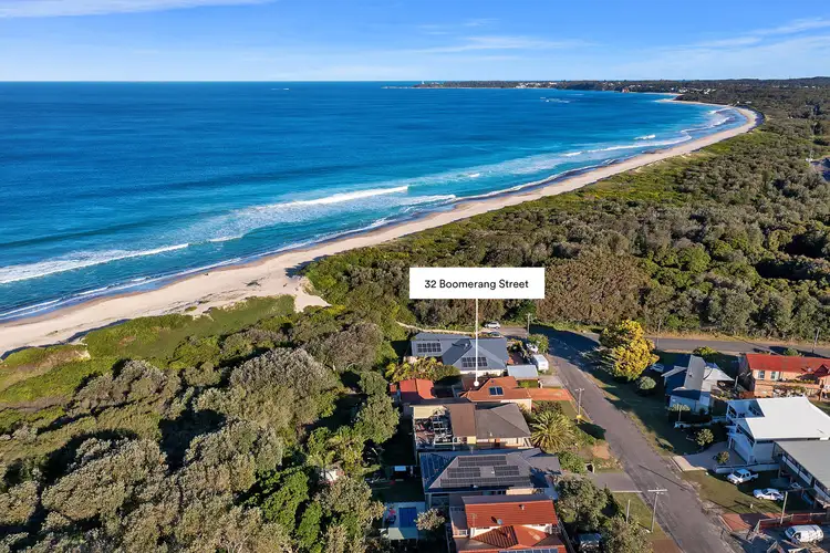 32 Boomerang Street, Budgewoi NSW 2262