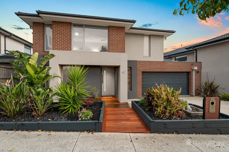 42 Erindale Street, Cranbourne West VIC 3977