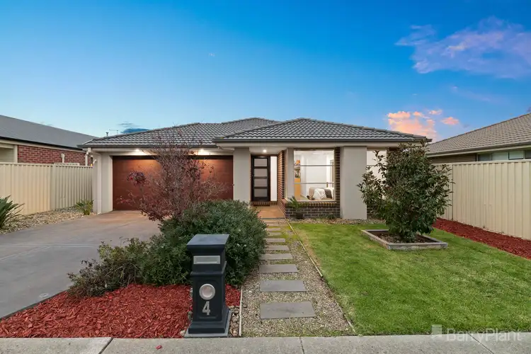 4 Muscari Drive, Pakenham VIC 3810