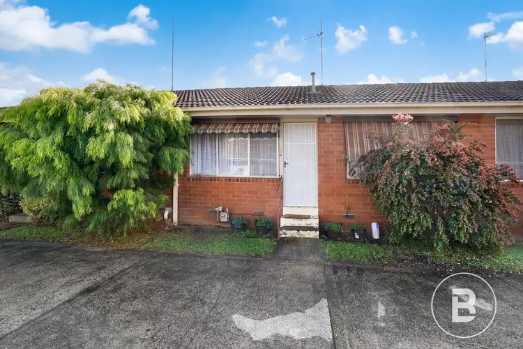 Main view of Homely unit listing, 2/35 Albion Street, Sebastopol VIC 3356