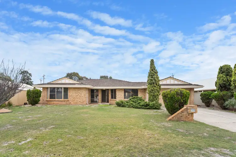 9 Brunswick Road, Thornlie WA 6108