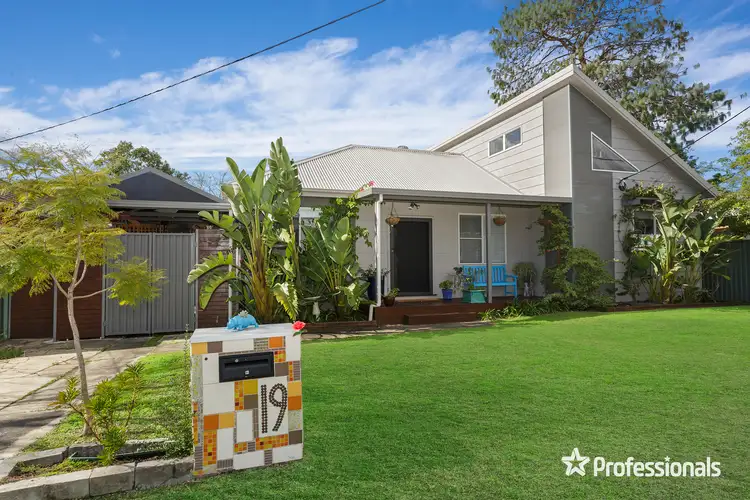 19 Worsley Street, East Hills NSW 2213