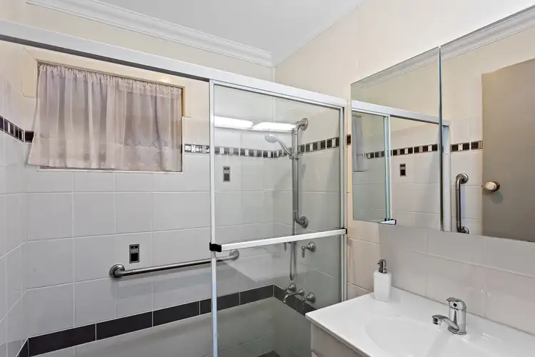 Sixth view of Homely unit listing, 1/123 Taylor Street, Newtown QLD 4350