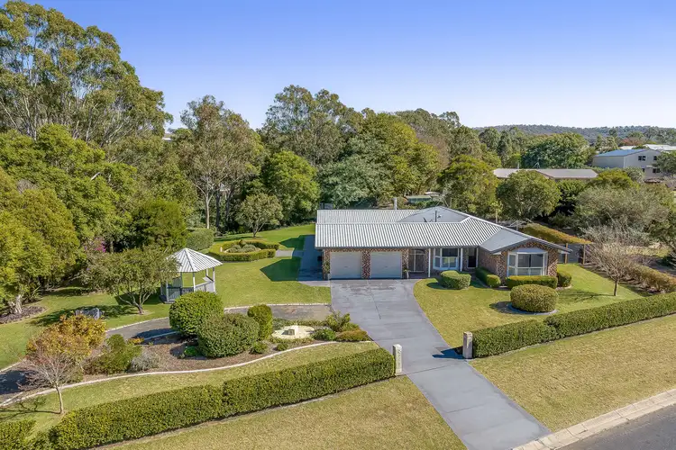 11 Pendoma Drive, Hodgson Vale QLD 4352
