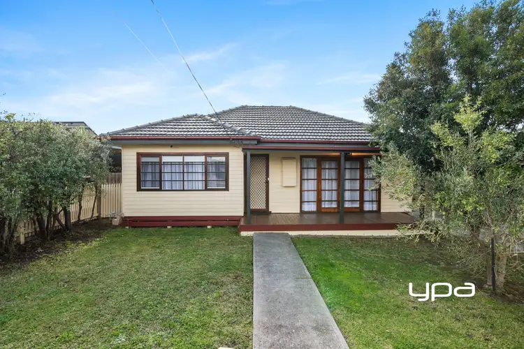 4 Deakin Street, Sunbury VIC 3429