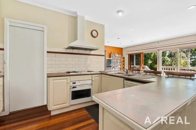 Fourth view of Homely house listing, 1 Aster Court, Mount Waverley VIC 3149