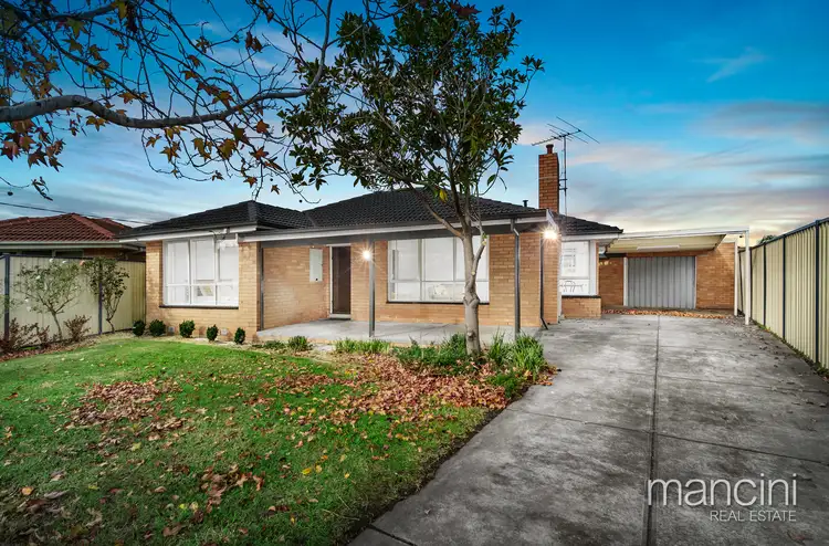 24 Neal Court, Altona North VIC 3025