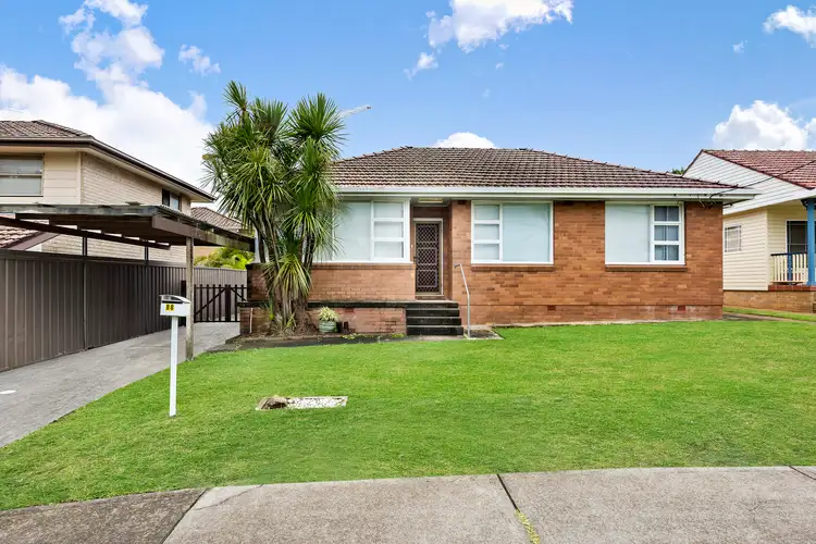 88 Banksia Avenue, Engadine NSW 2233