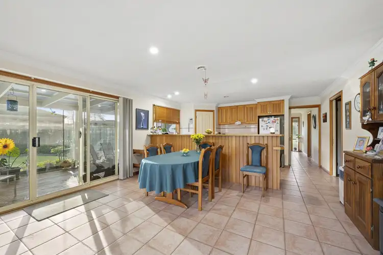 Fifth view of Homely house listing, 4 Cordover Court, Alfredton VIC 3350