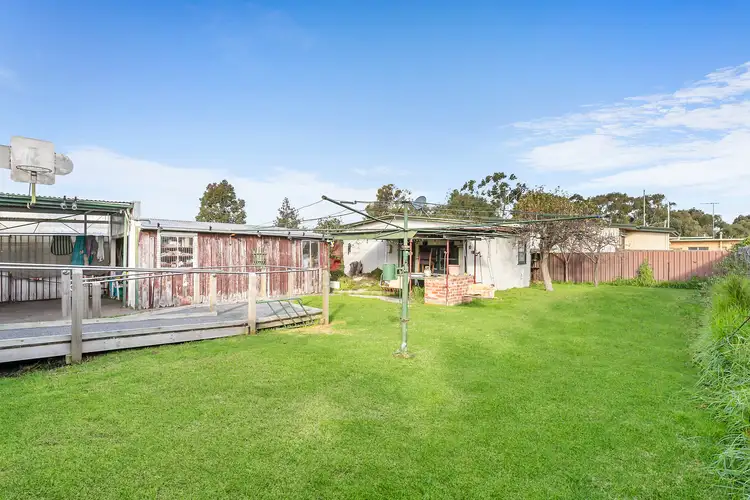 Fifth view of Homely house listing, 3 Willana Avenue, Hamlyn Heights VIC 3215