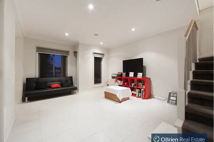 Sixth view of Homely house listing, 82 Mannavue Boulevard, Cranbourne North VIC 3977