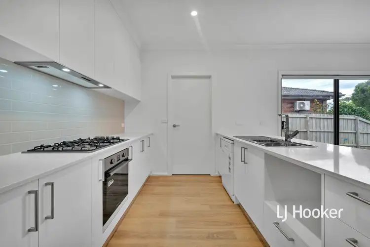 Fourth view of Homely house listing, 2/47 Cootamundra Drive, Wheelers Hill VIC 3150