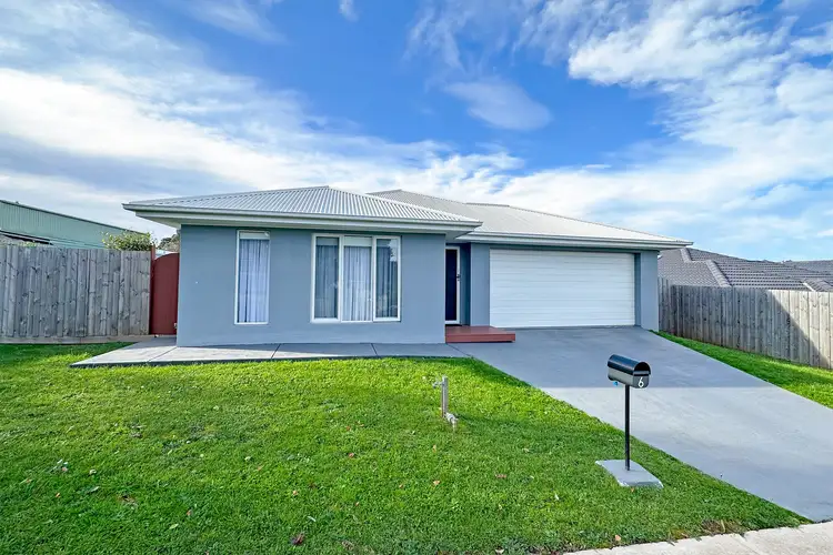 6 Weebar Road, Drouin VIC 3818