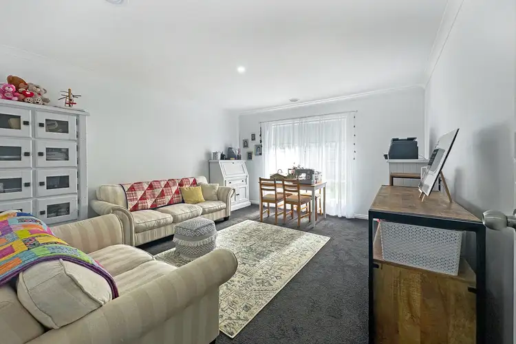 Fifth view of Homely house listing, 6 Weebar Road, Drouin VIC 3818