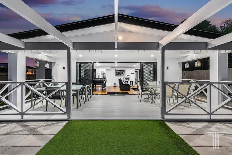 42 Clive Road, Birkdale QLD 4159