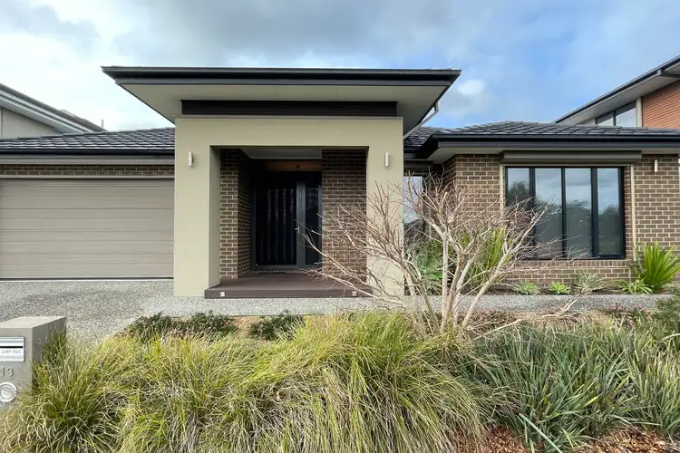 13 Reflection Drive, Wantirna South VIC 3152