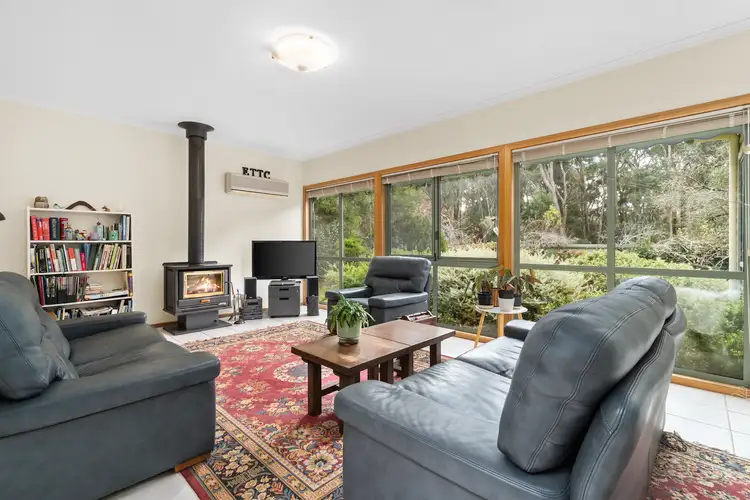 24 School Road, Kawarren VIC 3249