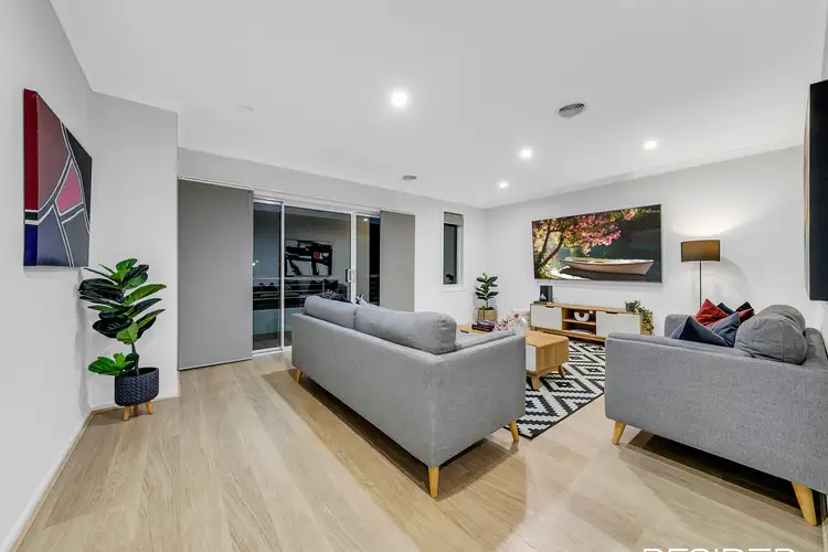 Fifth view of Homely house listing, 10 Stonemasons Way, Mernda VIC 3754