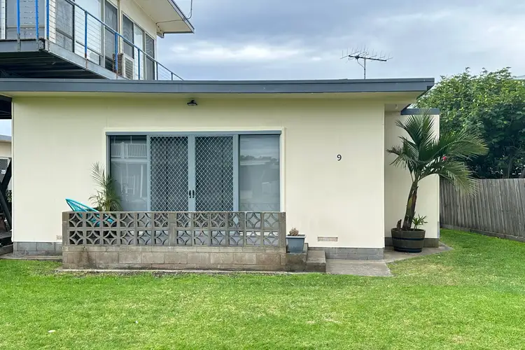 9/4-6 Dossetor Road