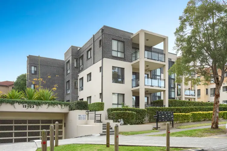 21/15-23 Premier Street