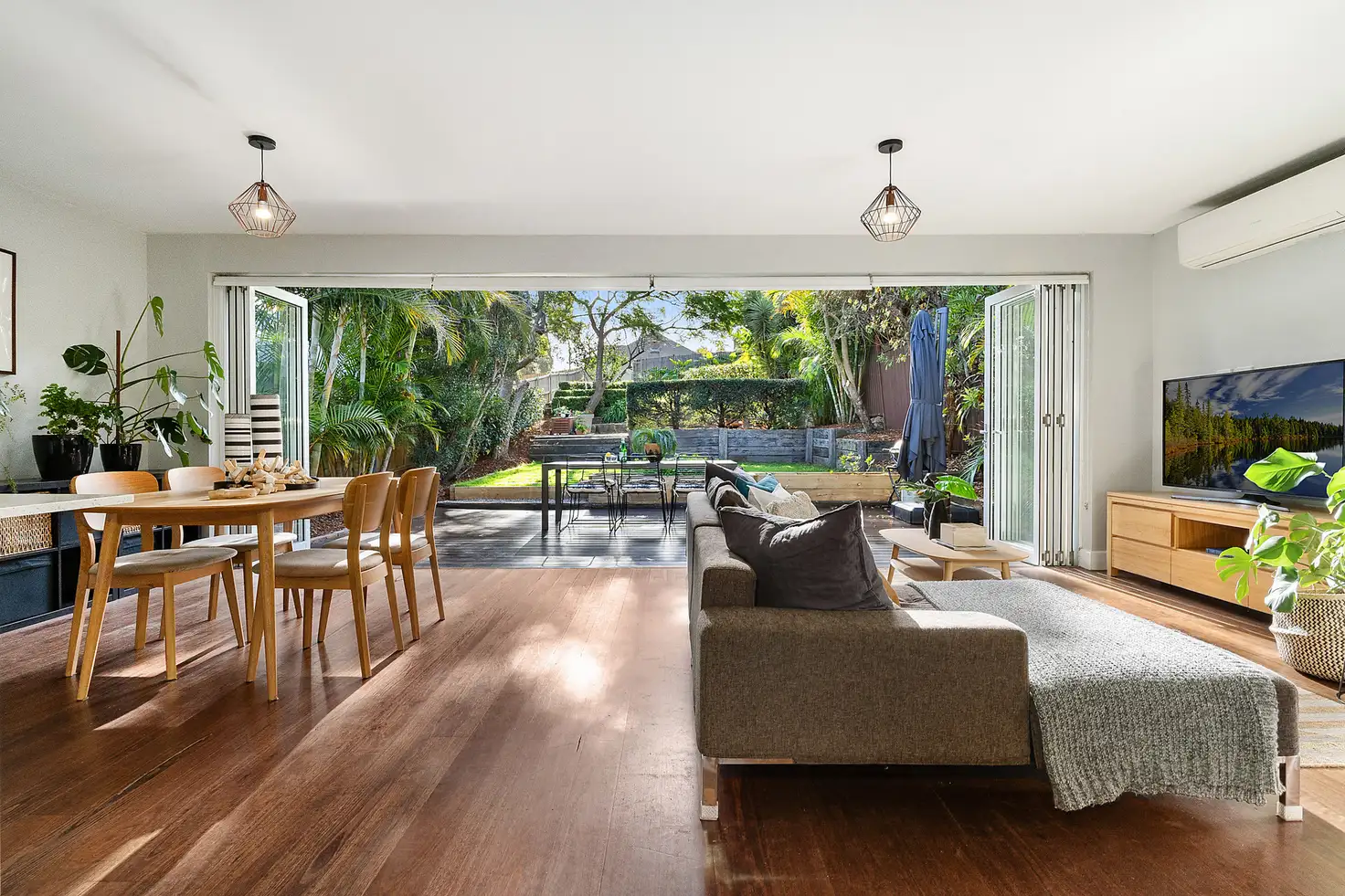 Main view of Homely house listing, 10 Connemarra Street, Bexley NSW 2207