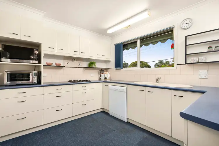 Fifth view of Homely unit listing, 8/26 Jonathan Avenue, Burwood East VIC 3151