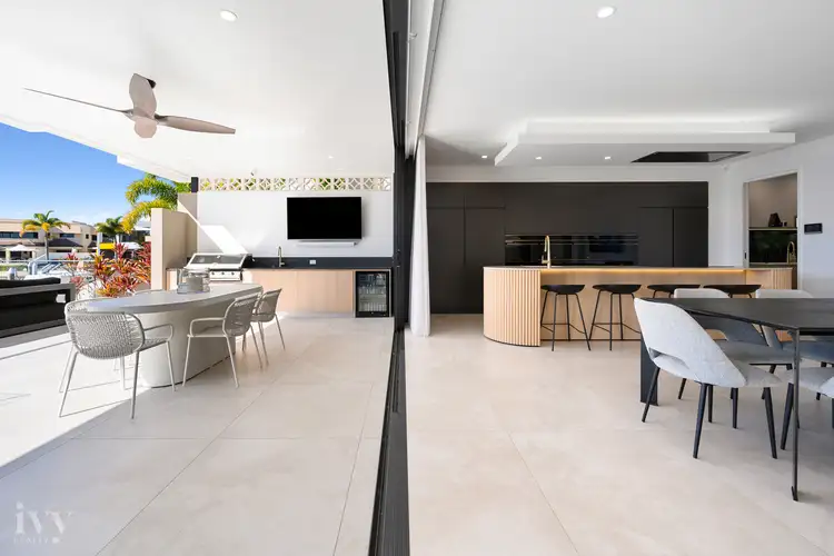 Third view of Homely house listing, 5/11 Regents Court, Sovereign Islands QLD 4216