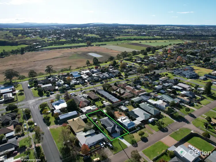 Second view of Homely house listing, 18 Magnolia Drive, Bairnsdale VIC 3875