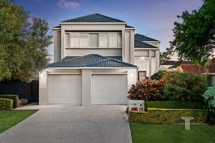 35 Flame Tree Crescent, Carindale QLD 4152