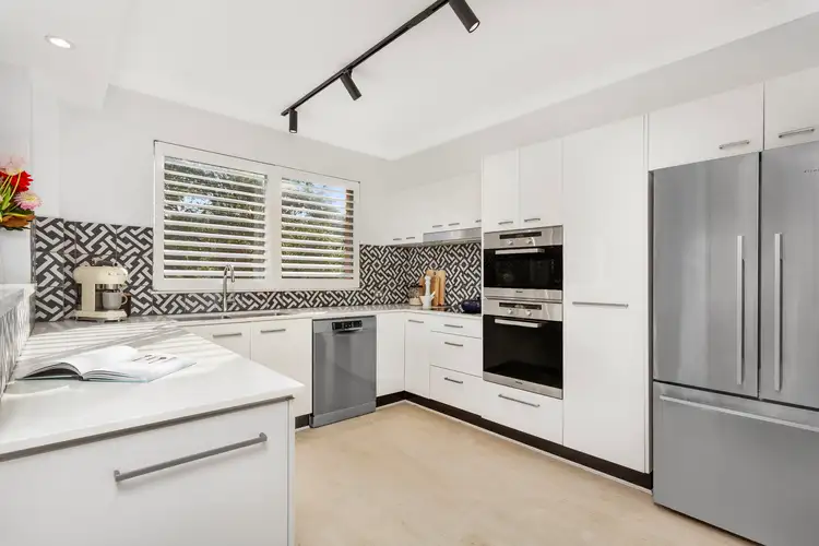 Fifth view of Homely apartment listing, 4/10-12 Woods Parade, Fairlight NSW 2094