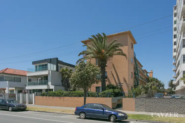 6/11 Marine Parade, St Kilda VIC 3182
