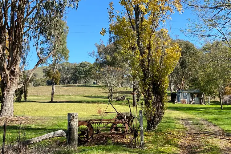 454 Sandy Creek Road, Sandy Creek VIC 3695