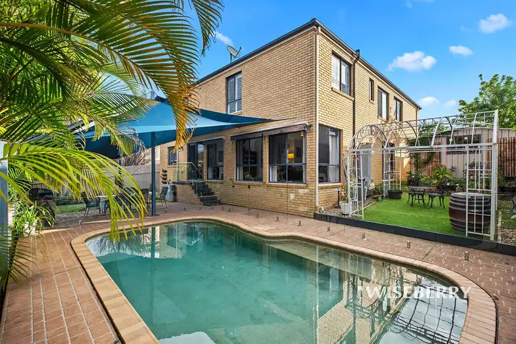 7 Warrigal Road, Woongarrah NSW 2259