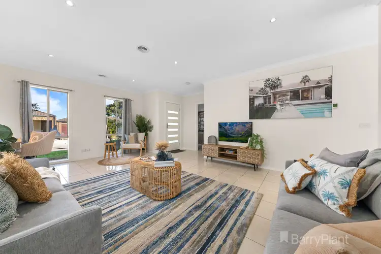Second view of Homely house listing, 16 Vimini Drive, Narre Warren VIC 3805