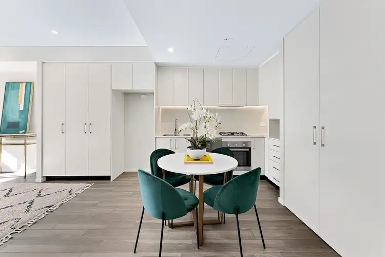 8 Sonny Leonard Street