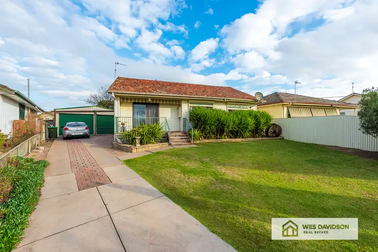 6 Knight Place, Horsham VIC 3400