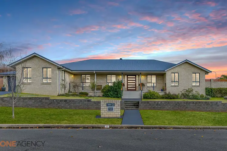 12 Collins Way, Orange NSW 2800