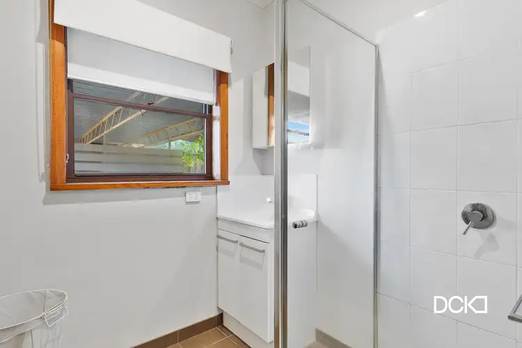 Sixth view of Homely unit listing, 2/5 Clarence Avenue, Kennington VIC 3550