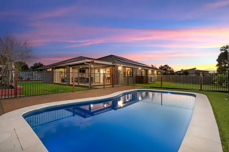 7 Twin Creeks Drive, Luddenham NSW 2745