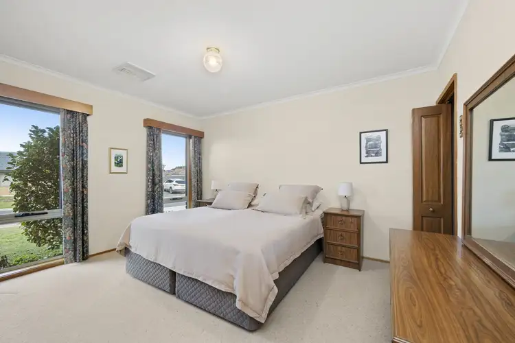 Fifth view of Homely house listing, 7 Elaine Avenue, Alfredton VIC 3350
