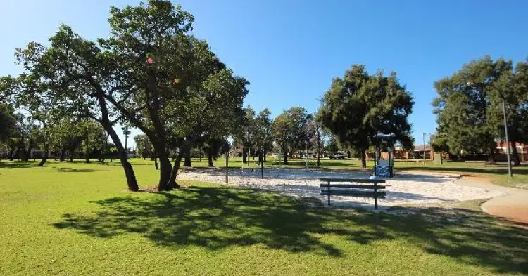 1C Lyne Street, Gosnells WA 6110