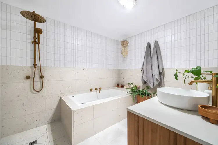 Fifth view of Homely unit listing, 2/1 Seaview Avenue, Newport NSW 2106