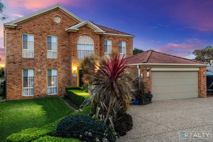 5 Driftwood Close, Caves Beach NSW 2281
