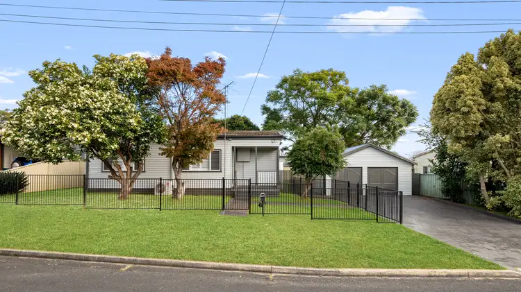7 First Street, Warragamba NSW 2752