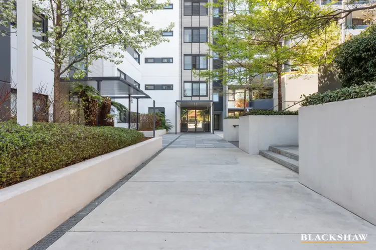 6/5 Burnie Street, Lyons ACT 2606