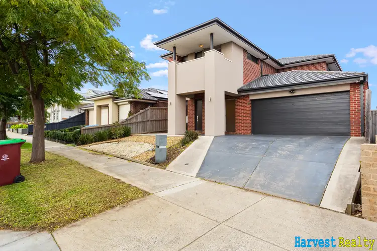 44 Fintona Crescent, Cranbourne West VIC 3977